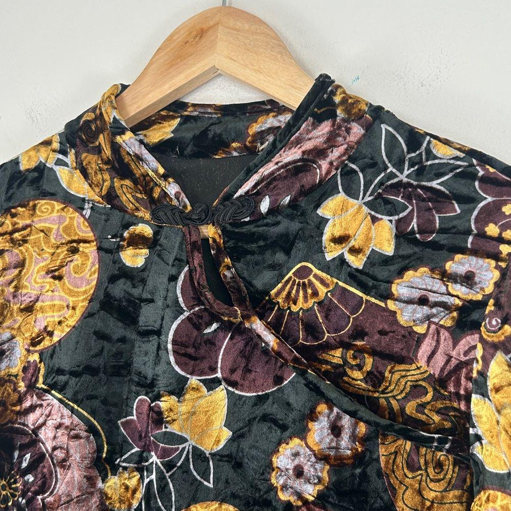 Vintage Floral Velvet Top with Mandarin Collar
