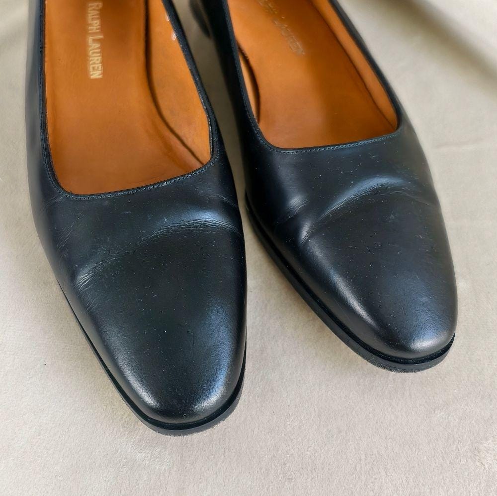 Vintage Classic Ralph Lauren Black Leather Pumps