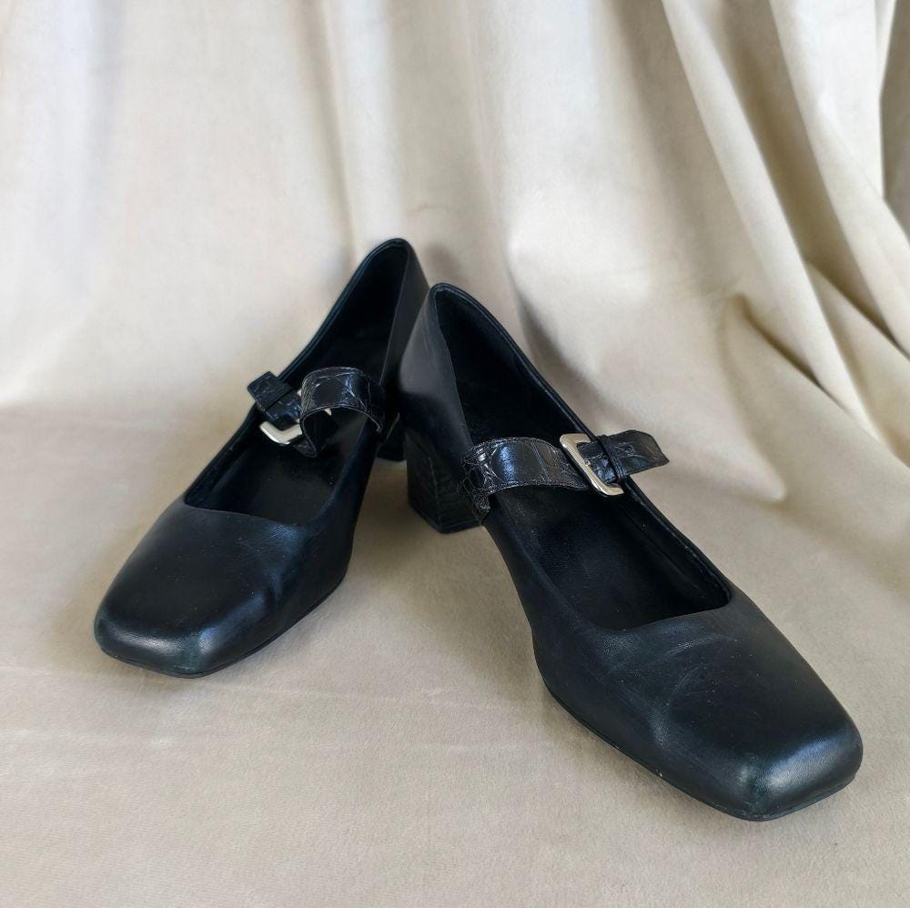 Vintage Franco Sarto Classic Black Mary Jane Leather Pumps
