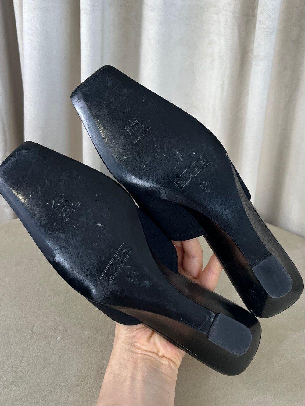 Vintage Hype Women's Black Square-Toe Slip-On Wedged Mules