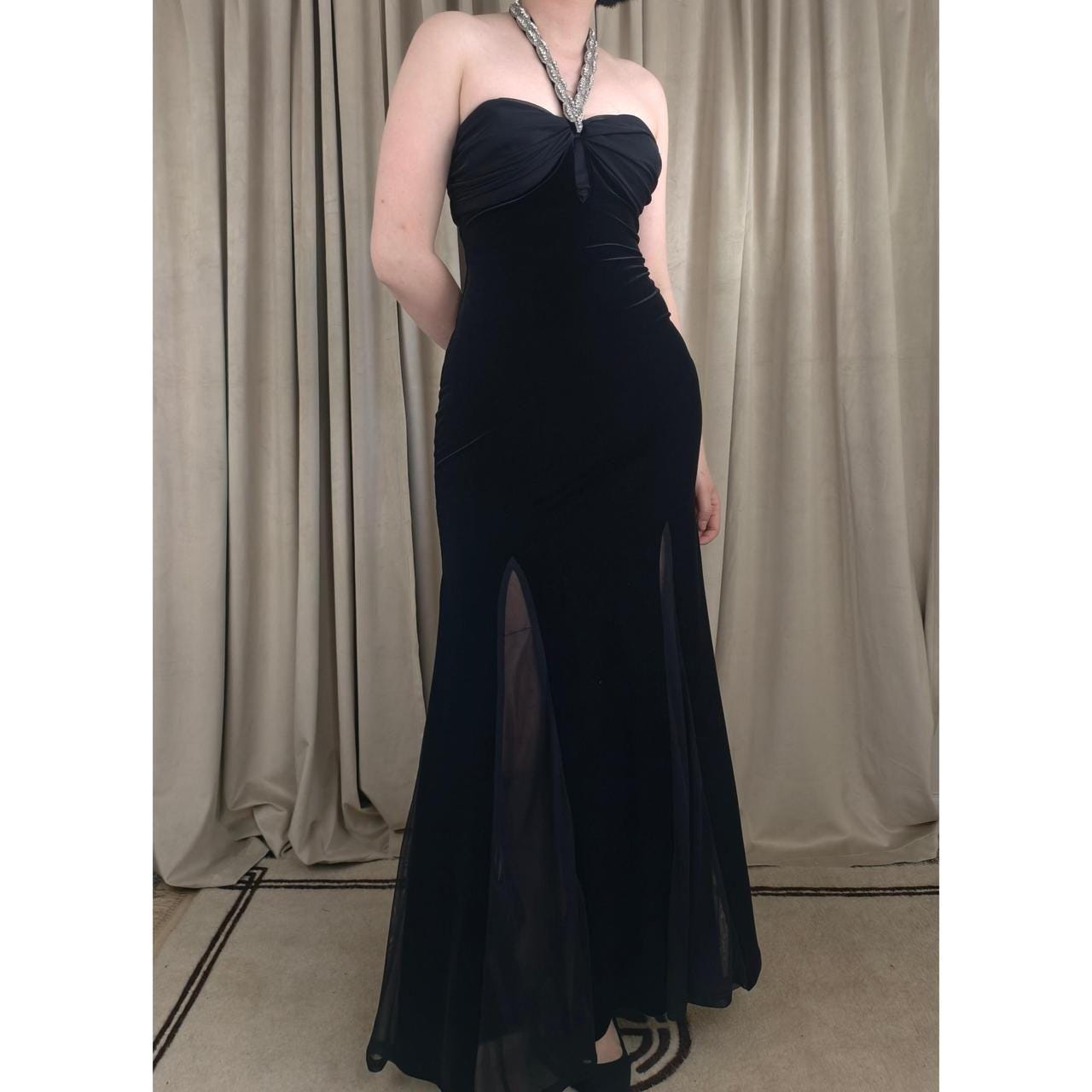 Betsy & Adam Black Velvet Halter Neck Maxi Dress Prom Gown