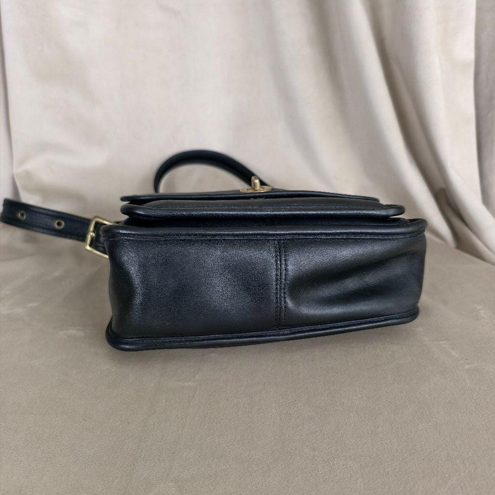 Vintage Coach Rambler Legacy 9061 Black Leather Shoulder Crossbody Bag