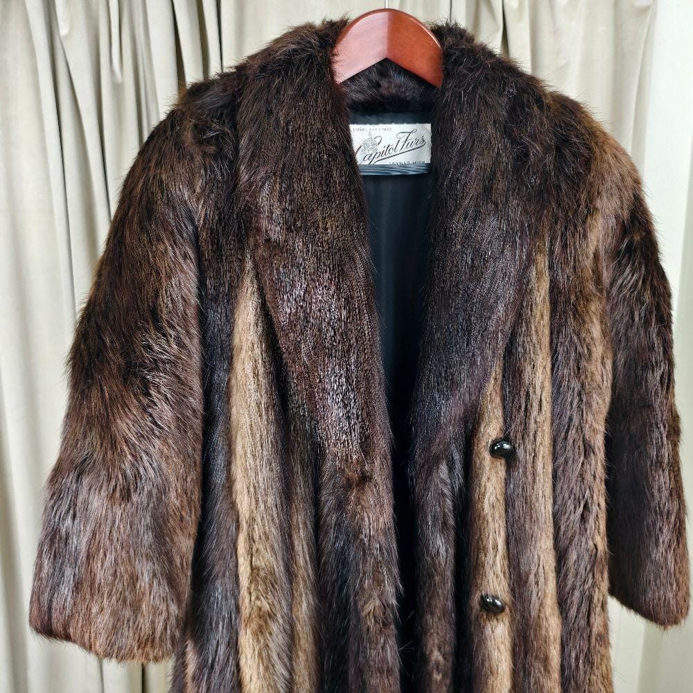 Vintage Capitol Furs Luxurious Brown Natural Beaver Fur Coat