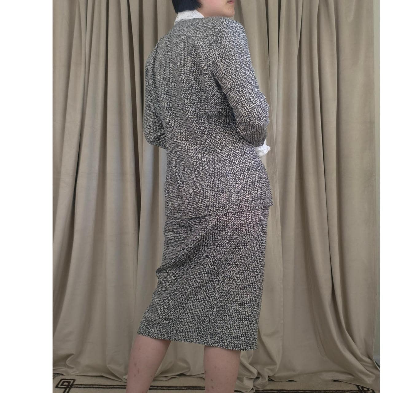 Vintage Nancy Johnson Silk black & white Skirt Suit