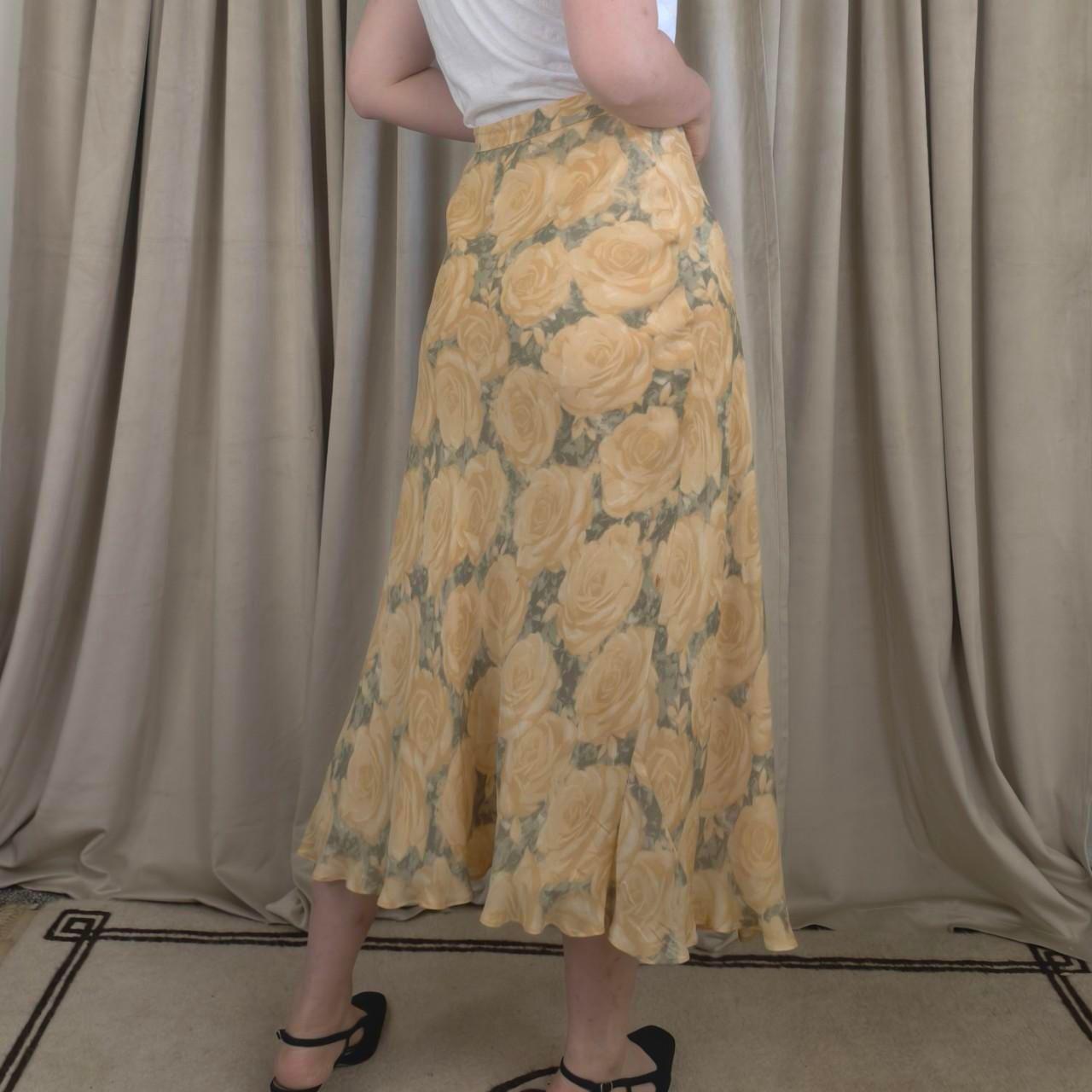 Vintage Jones New York Country Yellow Rose Silk Midi Skirt