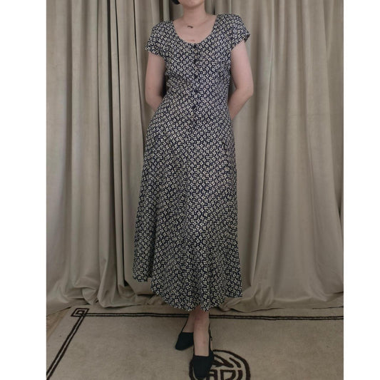 Vintage Starina White and Navy Floral Midi Dress