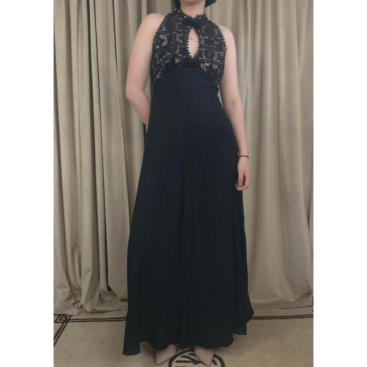Vintage Black Lace Maxi Halter Neck Dress with Keyhole Neckline