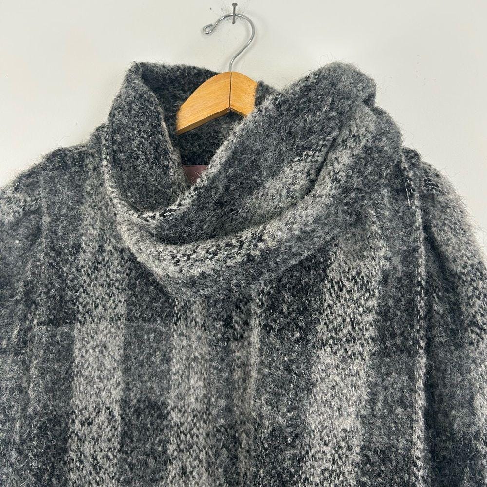 Vintage Dillon Grey Plaid Wool Overcoat with Matching Scarf