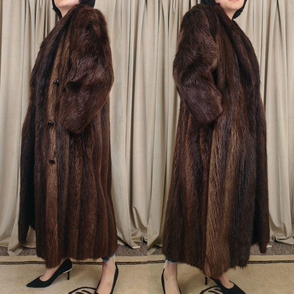 Vintage Capitol Furs Luxurious Brown Natural Beaver Fur Coat
