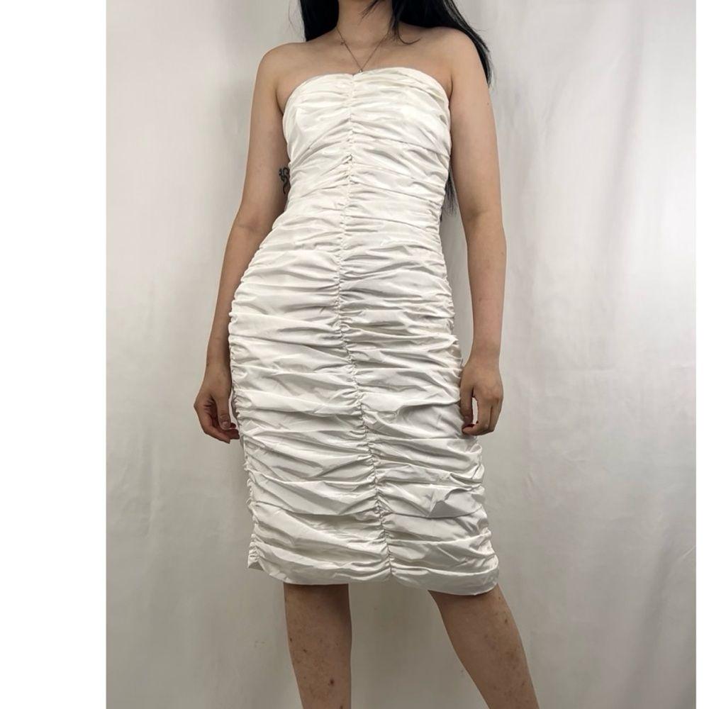 Vintage Sleeveless Puffy White Midi Skirt