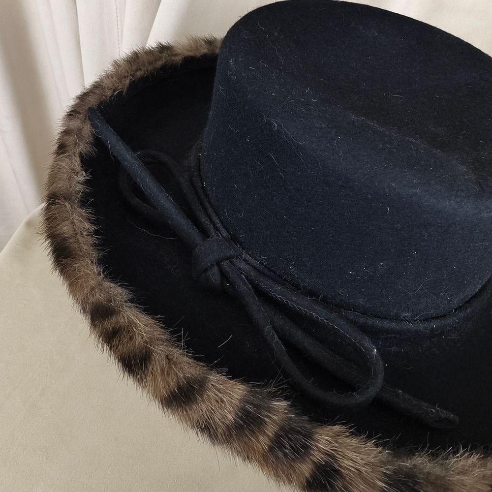 Vintage Black Wool Rimmed Hard Hat with Leopard Faux Fur Trim