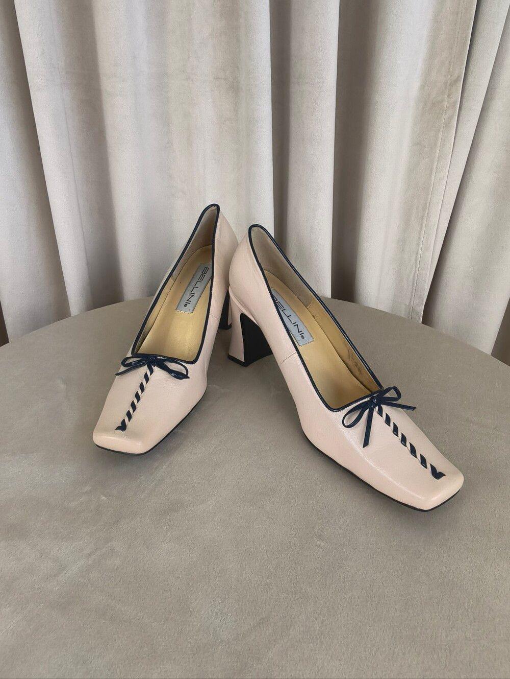 Vintage Bellini Square Toe Beige Pumps with Navy Trim and Bow