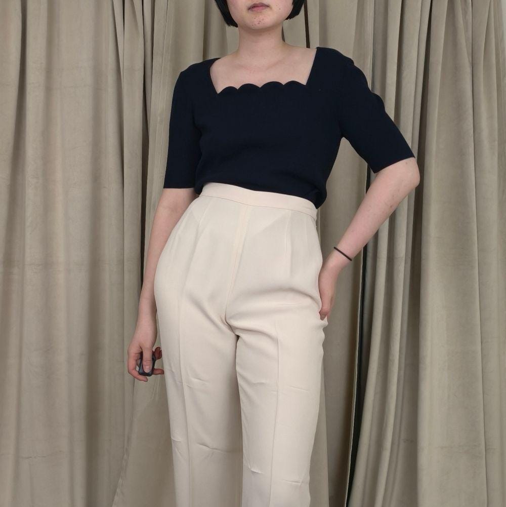 Dana Buchman Navy Knit Short Sleeve Top with Scalloped Detailing