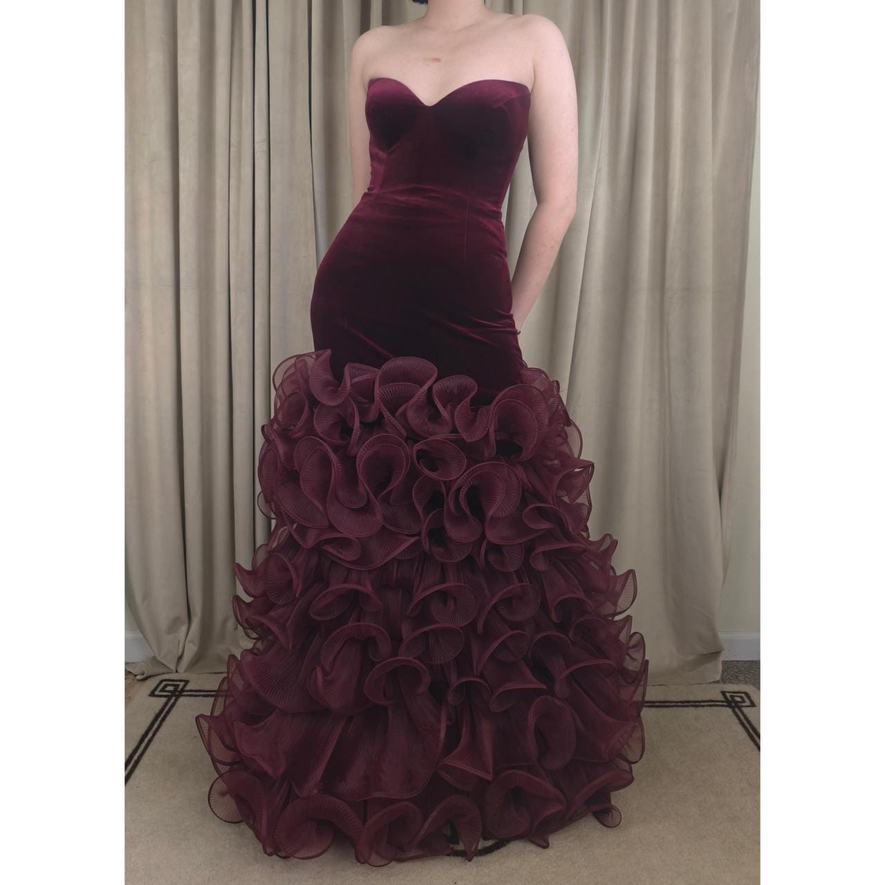 Vintage Jovani Strapless Velvet Burgundy Ruffle Mermaid Evening Gown Prom Dress