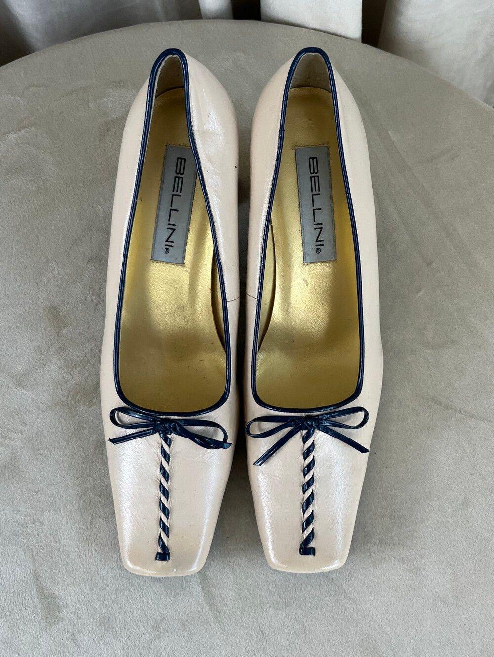 Vintage Bellini Square Toe Beige Pumps with Navy Trim and Bow