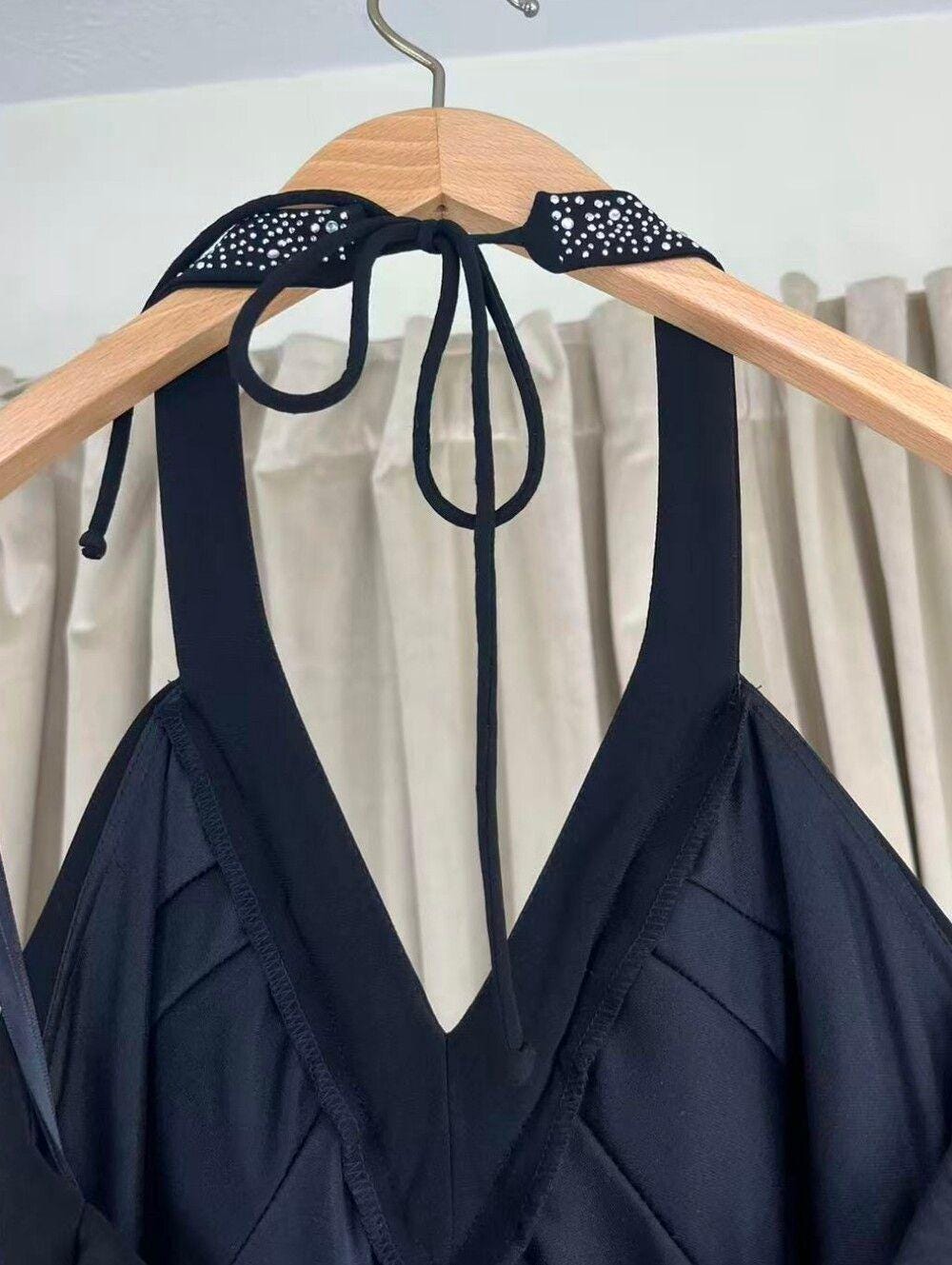 Vintage Betsy & Adam Black Halter V-Neck Embellished Open Back Evening Dress
