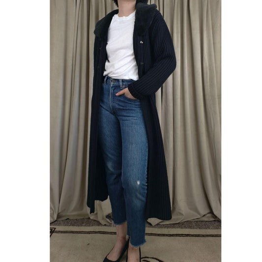 Yuka Chunky Black Long Cardigan with Faux Fur Collar