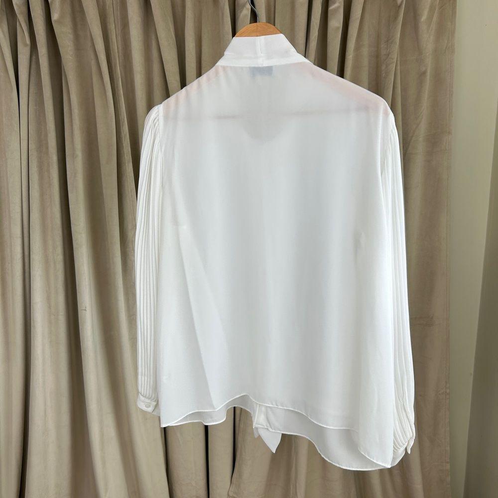 Tahari White Sheer Chiffon Blouse with Pleated Lantern Sleeves Bow Detail