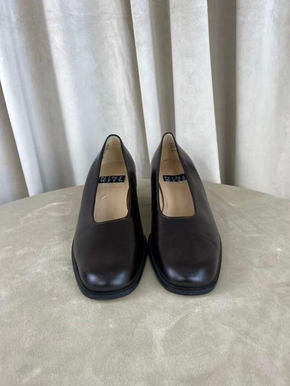 Vintage Nine West Dark Brown Leather Low Block Heel Pumps Flats